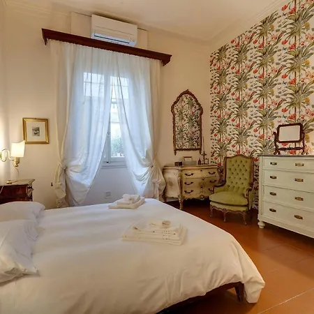 Mimi Apartment With Garden Florenz Exterior foto